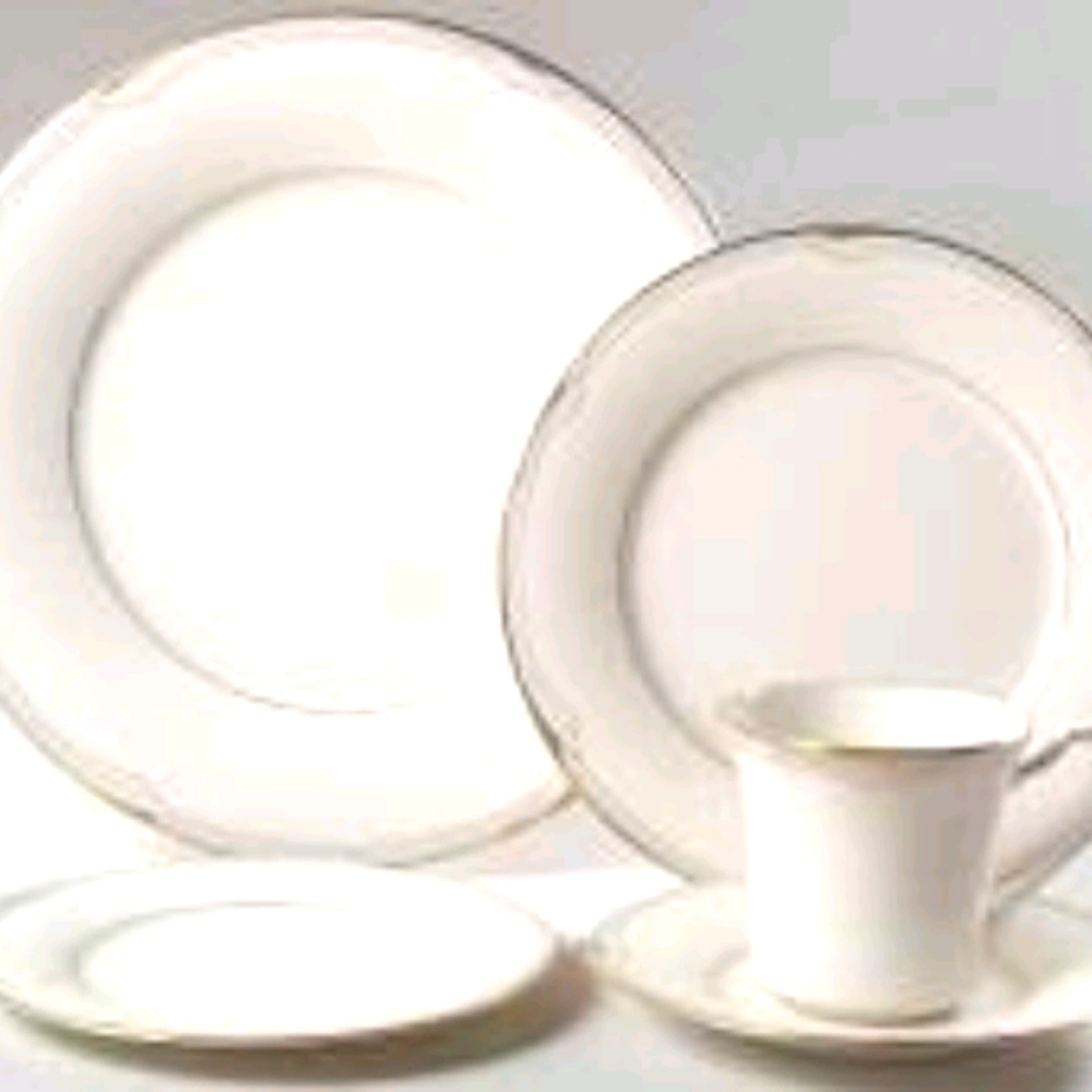 Noritake Sterling COVE FINE CHINA dinnerware